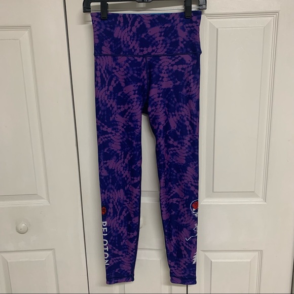 Peloton Grateful Dead X WITH Reversible Leggings Size XS - Picture 1 of 8